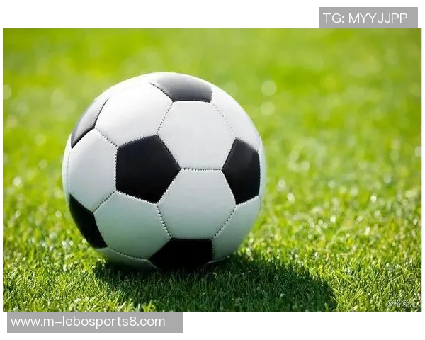 足球运动员退役后的新生活与职业转型探索之路